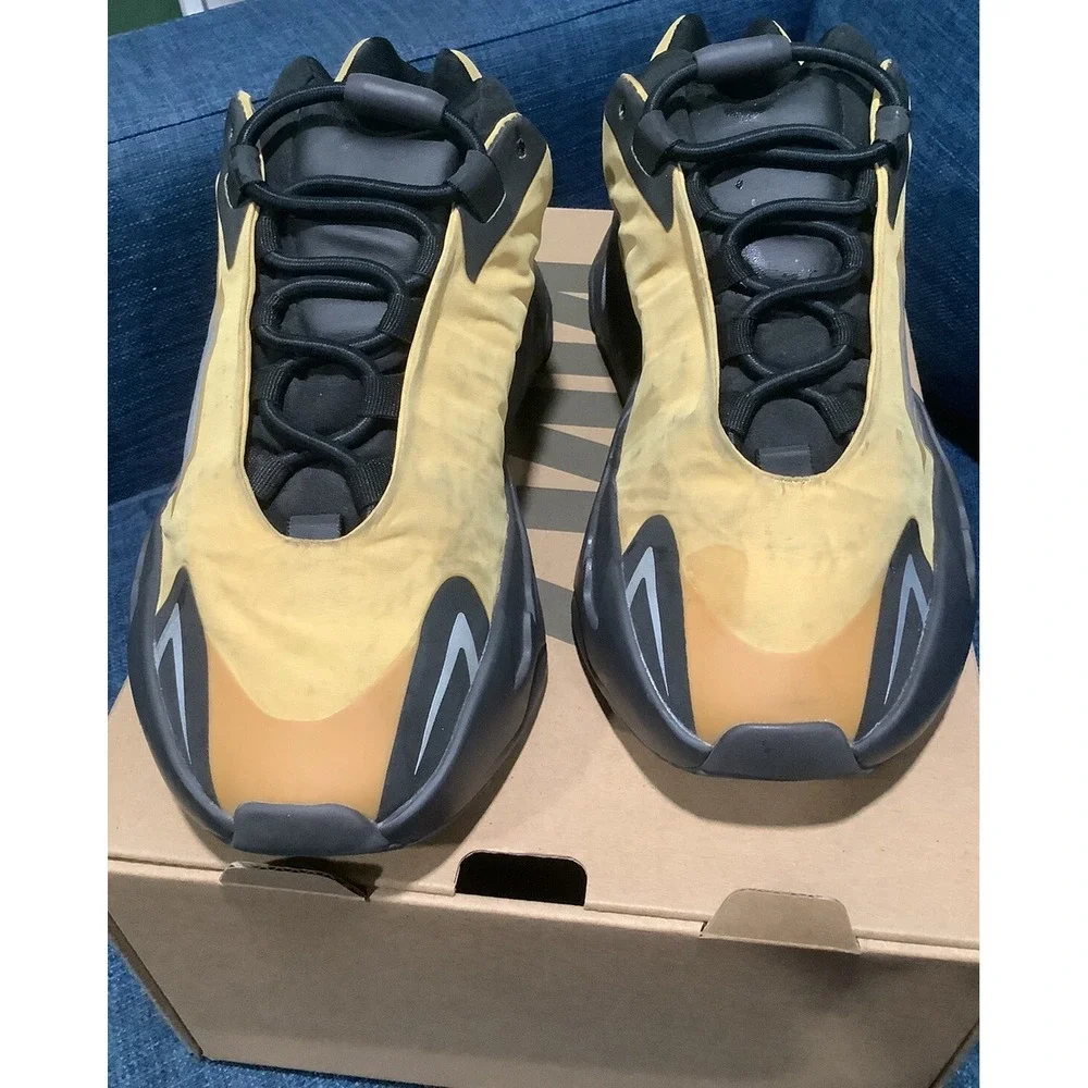 Size 6.5 - Yeezy Boost 700 MNVN Honey Flux